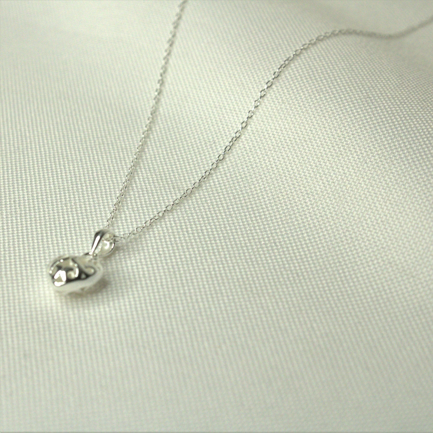 Curly Heart Necklace